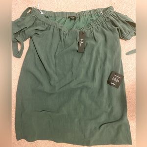 Lulu’s Green off the shoulder dress Large- with tags